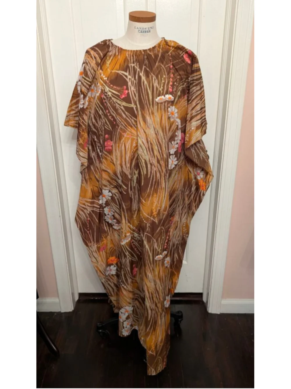 Vintage 60s 70s Brown Floral pleated Kaftan